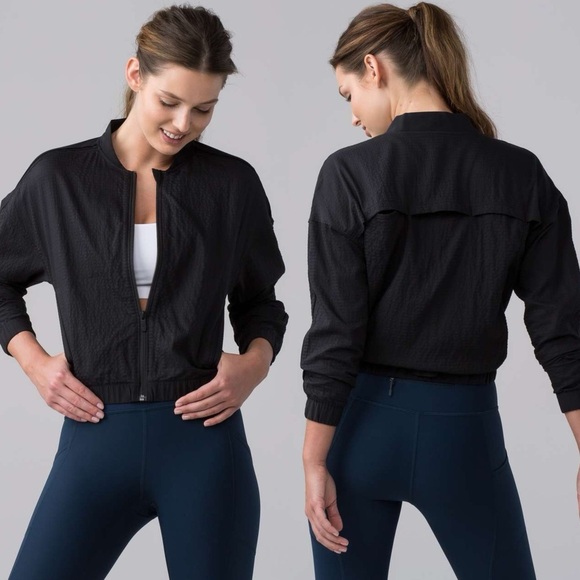 Lululemon Pack Light Bomber - Black SZ 8 - Picture 1 of 8